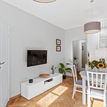 Cute Apartment In The Historic Old Town Of 바르샤바 외부 사진